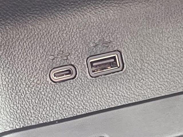 2026 Sterling Gray Metallic Chevrolet Traverse LT FWD SUV