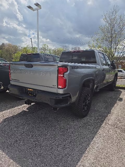 2026 Sterling Gray Metallic Chevrolet Silverado 3500HD LT 4X4 Truck