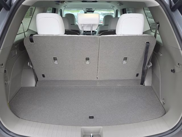 2026 Typhoon Silver Metallic Hyundai Palisade Hybrid SEL AWD SUV