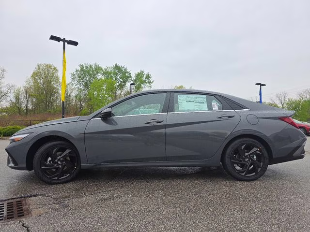2026 Ecotronic Gray Hyundai Elantra SEL Sport FWD Sedan