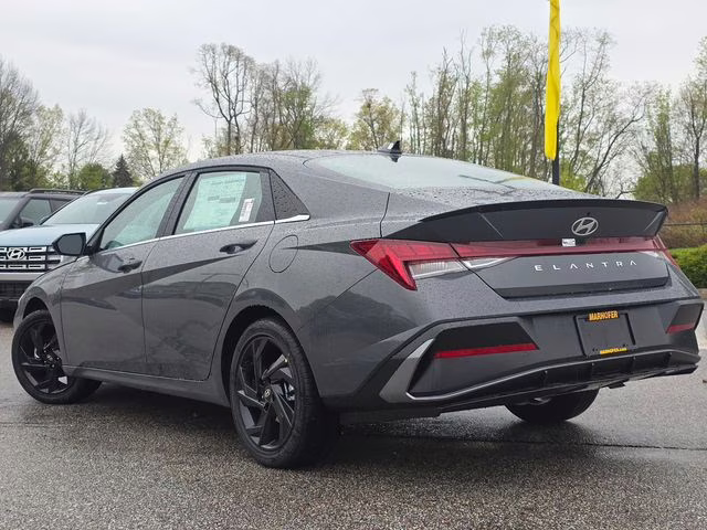 2026 Ecotronic Gray Hyundai Elantra SEL Sport FWD Sedan