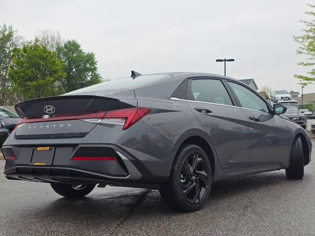 2026 Ecotronic Gray Hyundai Elantra SEL Sport FWD Sedan