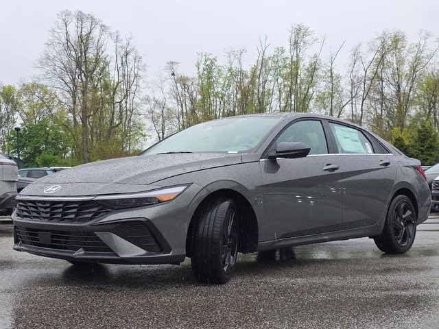 2026 Amazon Gray Hyundai Elantra SEL Sport FWD Sedan