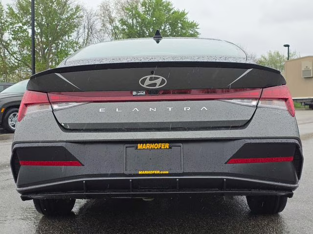 2026 Amazon Gray Hyundai Elantra SEL Sport FWD Sedan