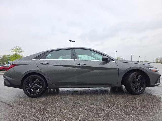 2026 Amazon Gray Hyundai Elantra SEL Sport FWD Sedan
