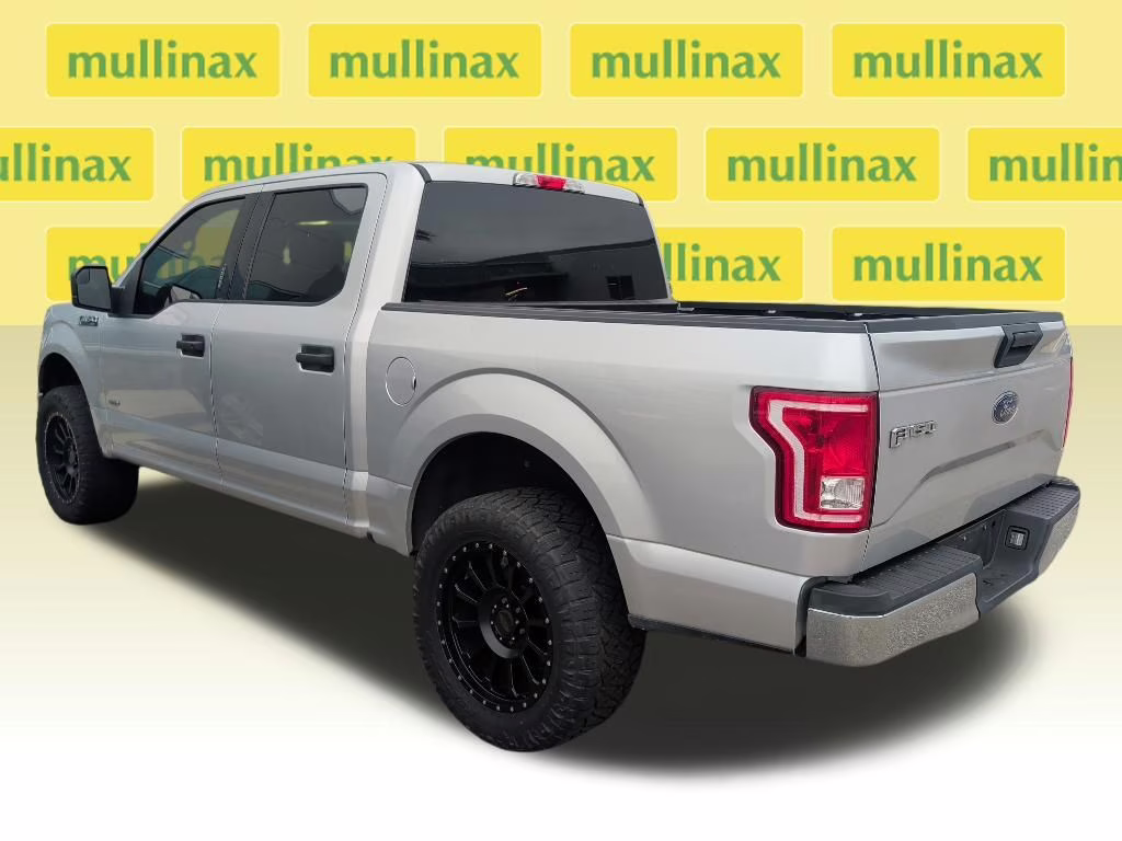 2017 Ingot Silver Metallic Ford F-150 XLT RWD Truck