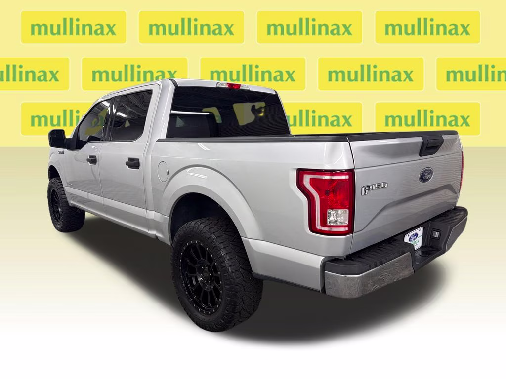 2017 Ingot Silver Metallic Ford F-150 XLT RWD Truck