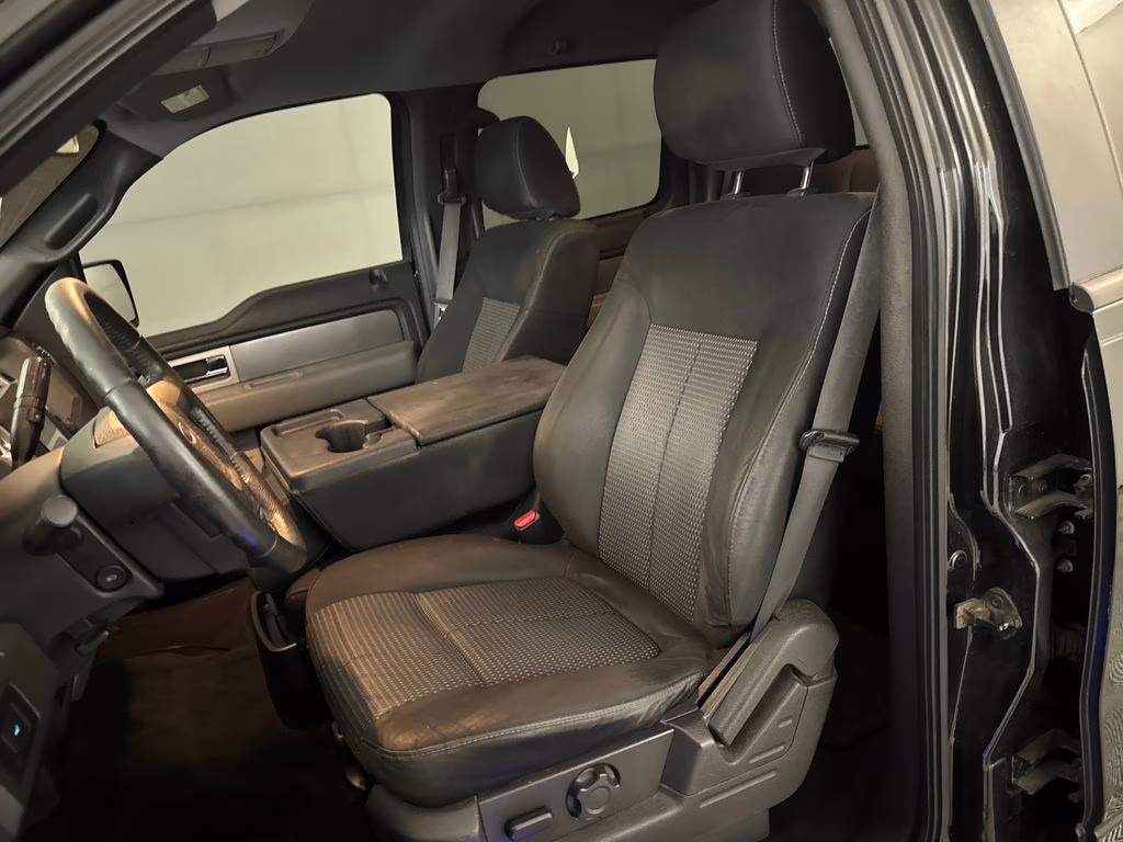 2011 Tuxedo Black Metallic Ford F-150 XLT RWD Truck