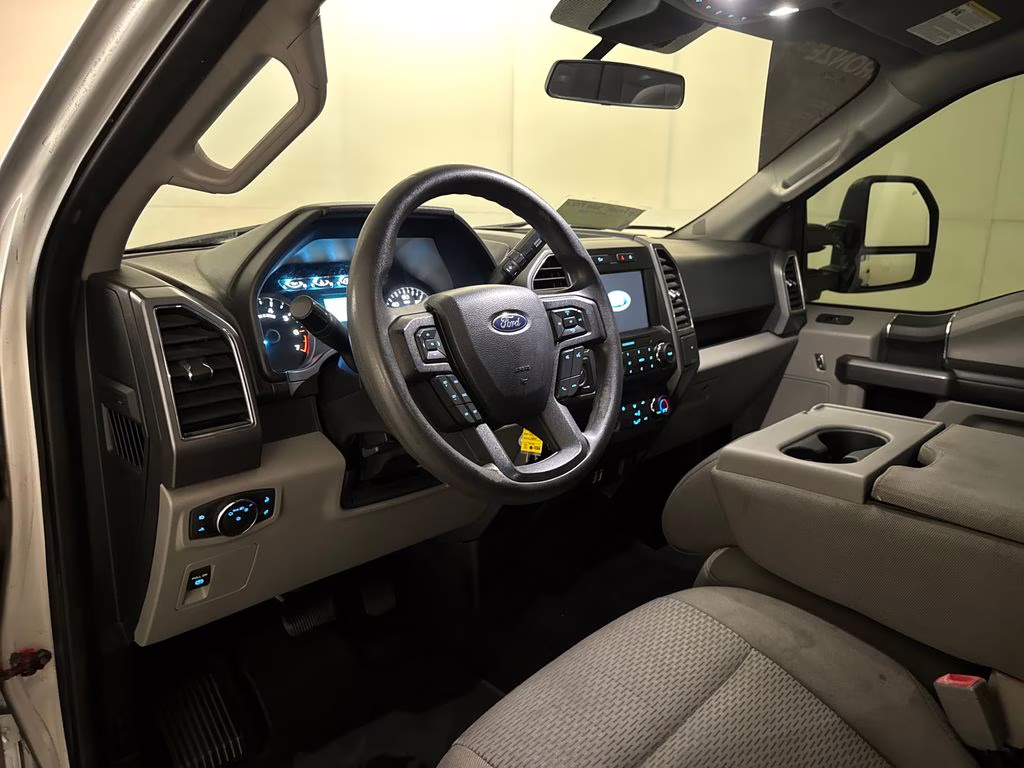 2019 Ingot Silver Ford F-150 XLT 4X4 Truck