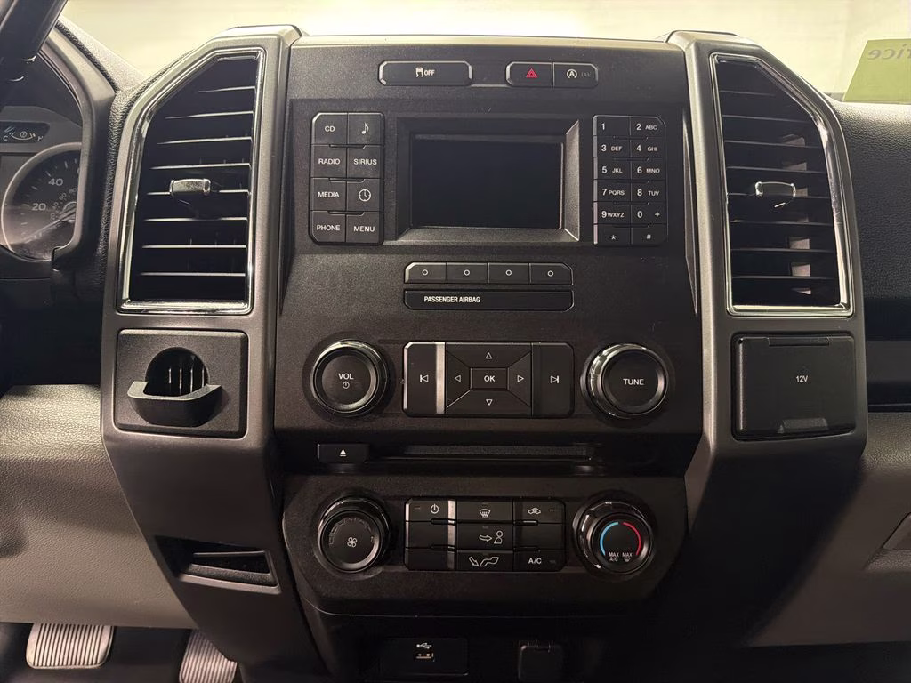 2017 Ingot Silver Metallic Ford F-150 XLT RWD Truck