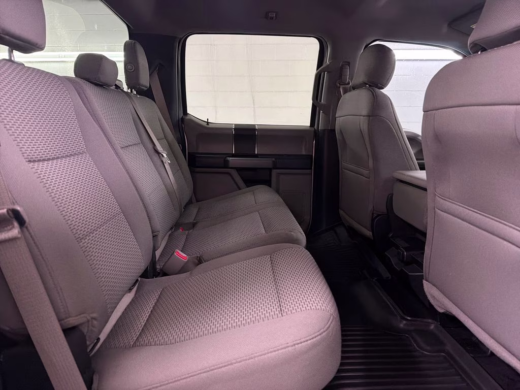 2017 Ingot Silver Metallic Ford F-150 XLT RWD Truck