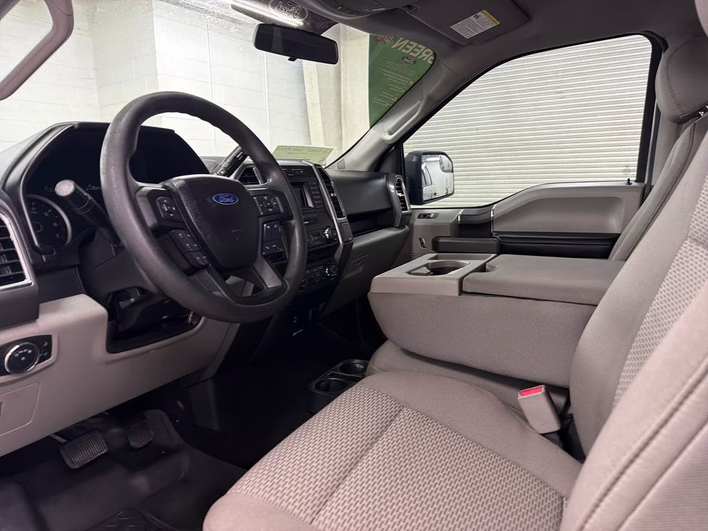 2017 Ingot Silver Metallic Ford F-150 XLT RWD Truck