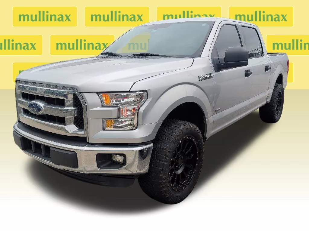 2017 Ingot Silver Metallic Ford F-150 XLT RWD Truck