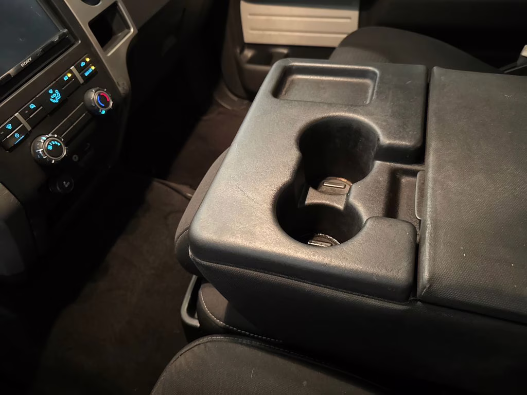 2011 Tuxedo Black Metallic Ford F-150 XLT RWD Truck