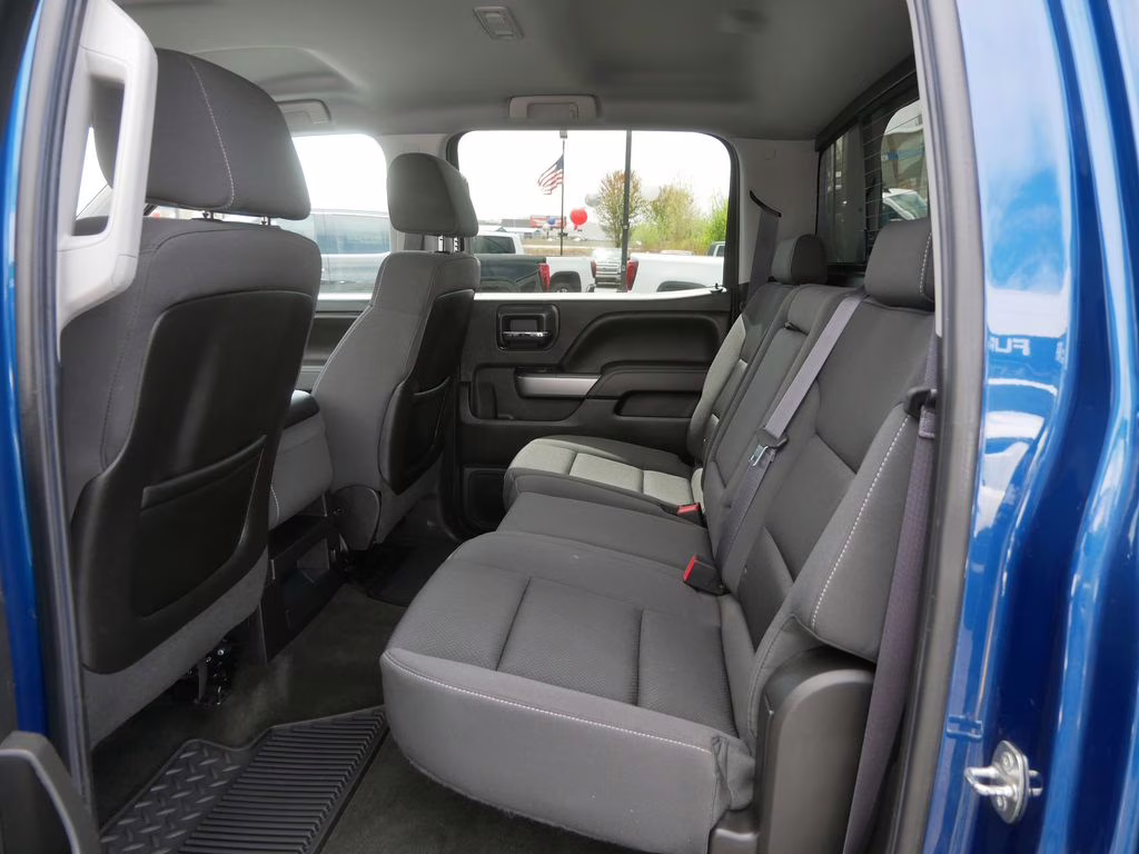 2015 Deep Ocean Blue Metallic Chevrolet Silverado 1500 LT 4X4 Truck