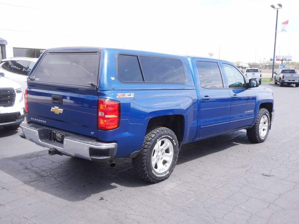 2015 Deep Ocean Blue Metallic Chevrolet Silverado 1500 LT 4X4 Truck