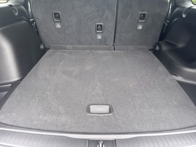 2026 Silver Zynith Jeep Grand Cherokee Laredo Altitude RWD SUV