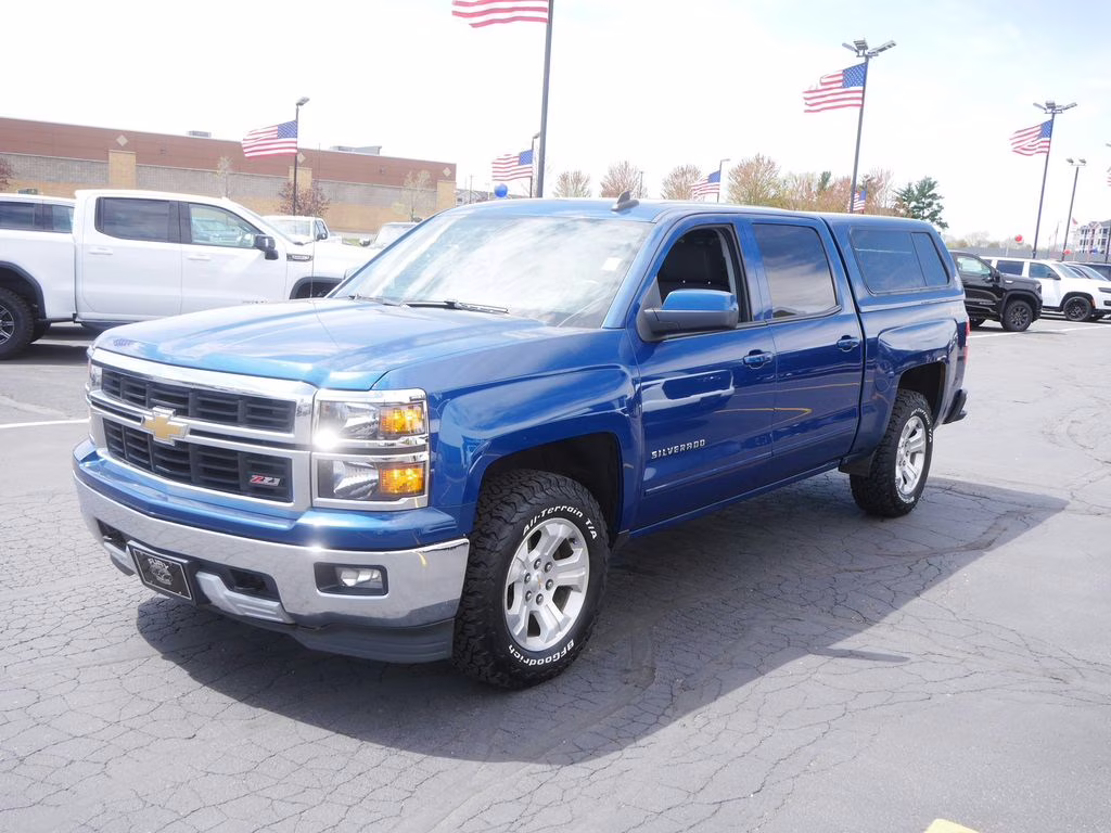 2015 Deep Ocean Blue Metallic Chevrolet Silverado 1500 LT 4X4 Truck