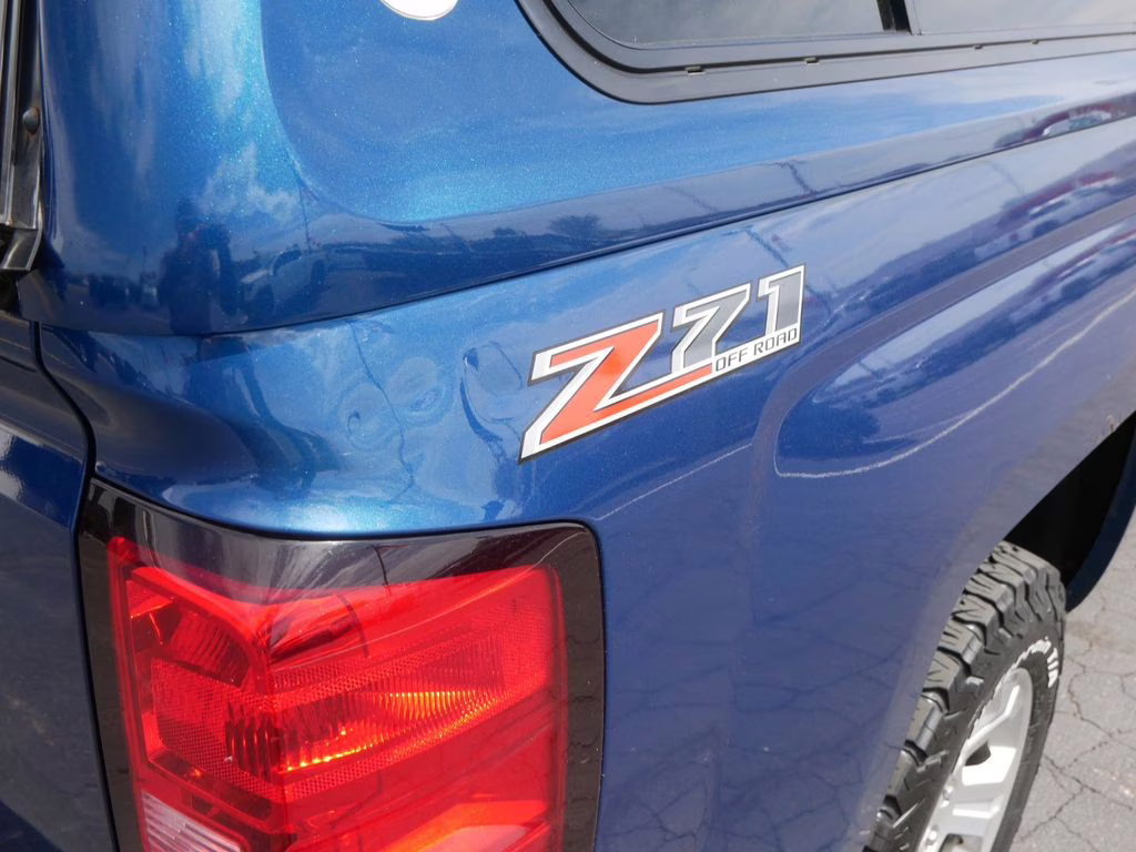 2015 Deep Ocean Blue Metallic Chevrolet Silverado 1500 LT 4X4 Truck