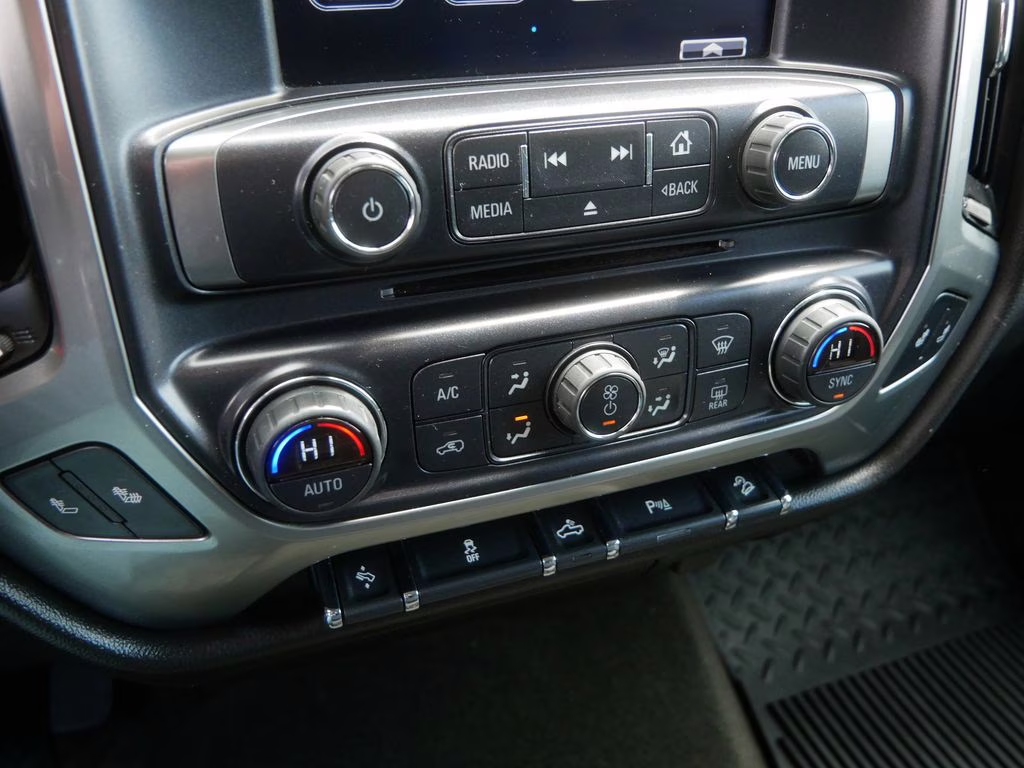 2015 Deep Ocean Blue Metallic Chevrolet Silverado 1500 LT 4X4 Truck