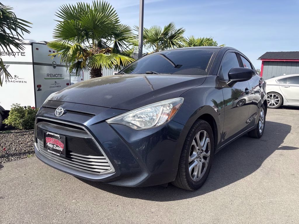 2017 Abyss Toyota Yaris iA Base FWD Sedan