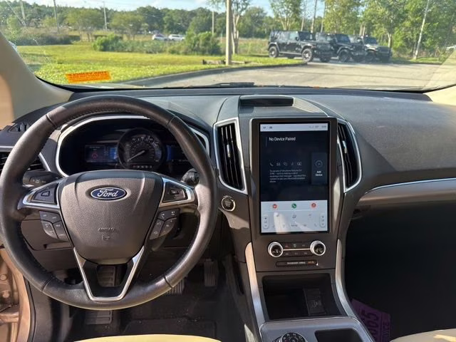 2021 Desert Gold Metallic Ford Edge SEL FWD SUV