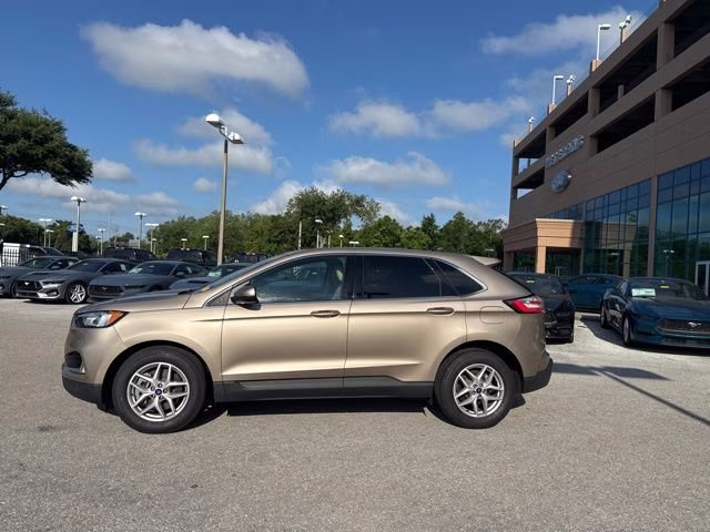 2021 Desert Gold Metallic Ford Edge SEL FWD SUV