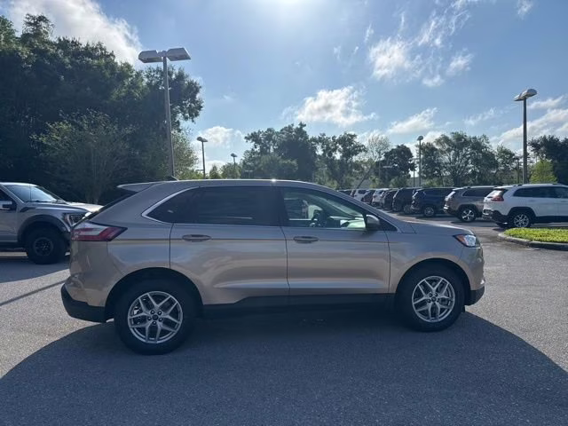 2021 Desert Gold Metallic Ford Edge SEL FWD SUV