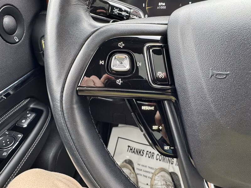 2022 Pristine White Lincoln Corsair Reserve AWD SUV