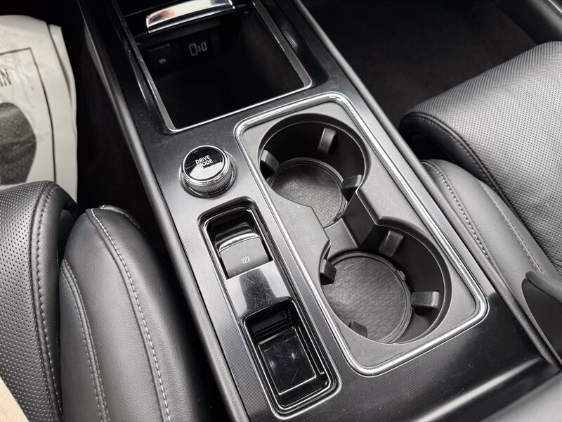 2022 Pristine White Lincoln Corsair Reserve AWD SUV
