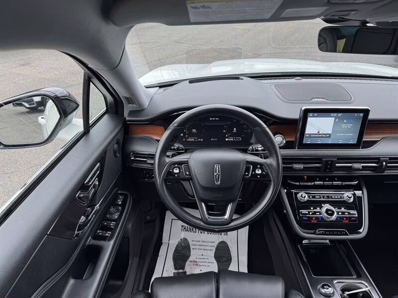 2022 Pristine White Lincoln Corsair Reserve AWD SUV