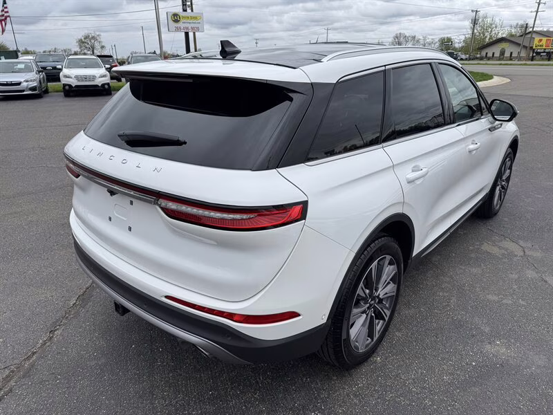 2022 Pristine White Lincoln Corsair Reserve AWD SUV