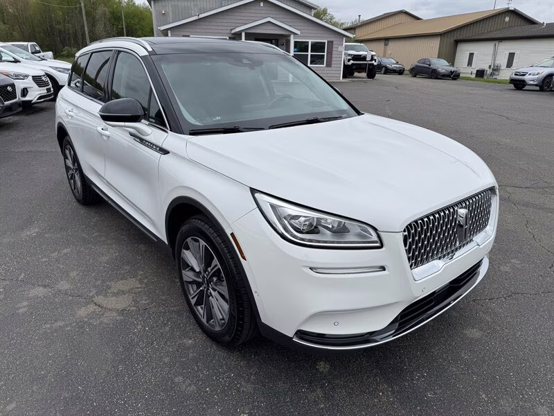 2022 Pristine White Lincoln Corsair Reserve AWD SUV
