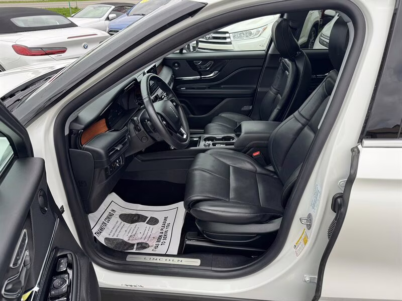 2022 Pristine White Lincoln Corsair Reserve AWD SUV