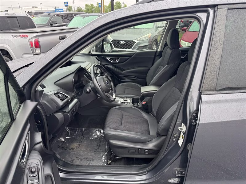 2022 Magnetite Gray Metallic Subaru Forester Premium AWD Crossover