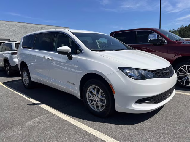 2023 Bright White Clearcoat Chrysler Voyager LX FWD Van