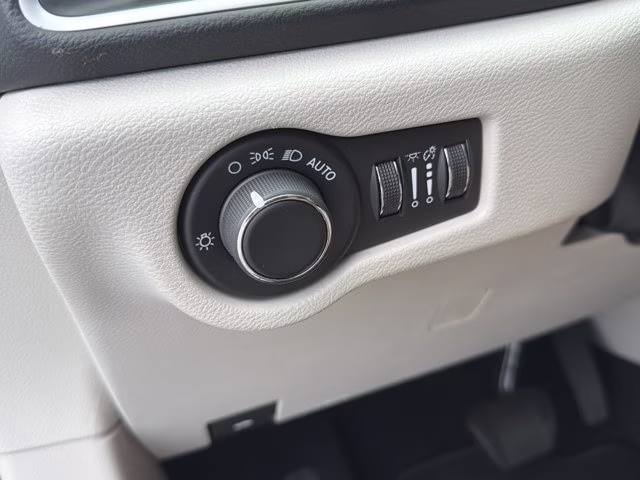 2023 Bright White Clearcoat Chrysler Voyager LX FWD Van