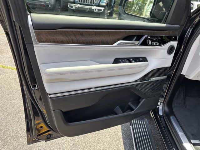 2022 Diamond Black Crystal Pearlcoat Jeep Grand Wagoneer Series I 4X4 SUV