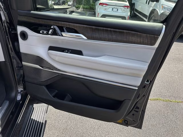 2022 Diamond Black Crystal Pearlcoat Jeep Grand Wagoneer Series I 4X4 SUV