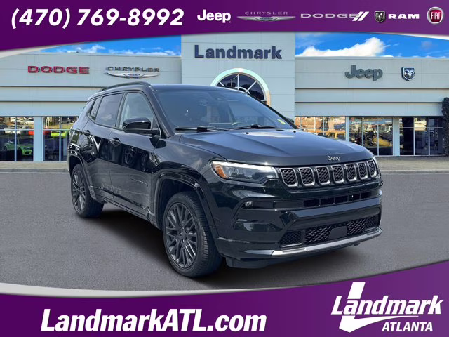 2024 Diamond Black Crystal Pearlcoat Jeep Compass Limited 4X4 SUV