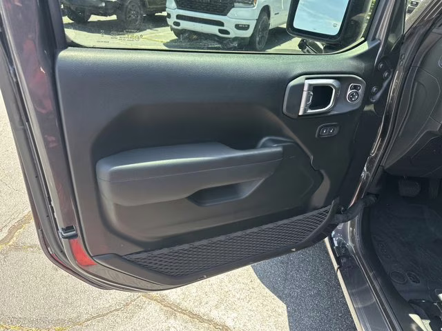 2024 Granite Crystal Metallic Clearcoat Jeep Wrangler Sport S 4X4 Convertible