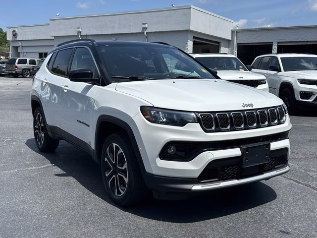 2023 White Jeep Compass Limited 4X4 SUV
