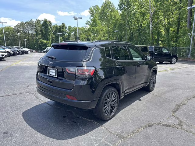 2024 Diamond Black Crystal Pearlcoat Jeep Compass Limited 4X4 SUV