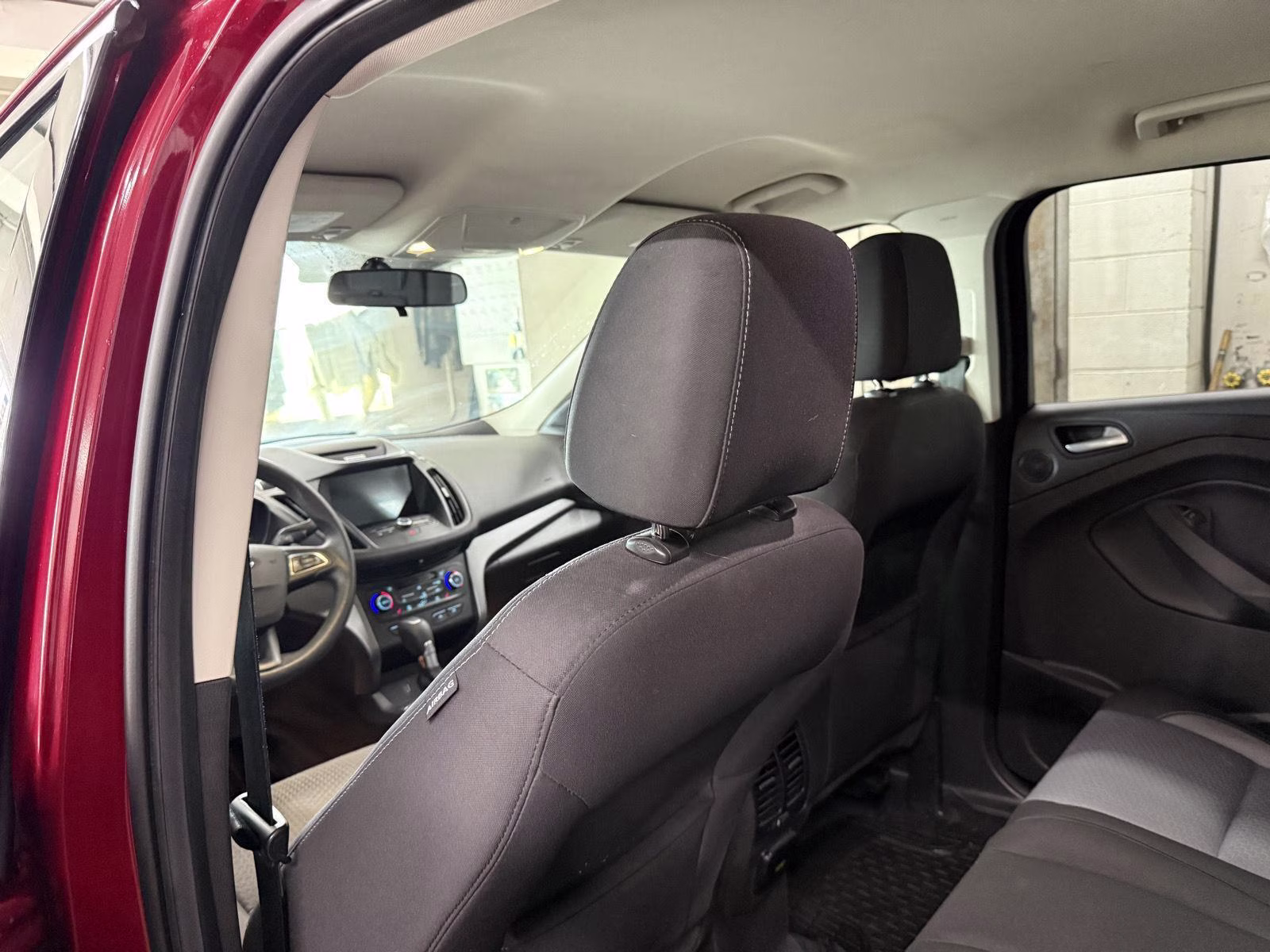 2017 Ruby Red Metallic Tinted Clearcoat Ford Escape SE 4X4 SUV