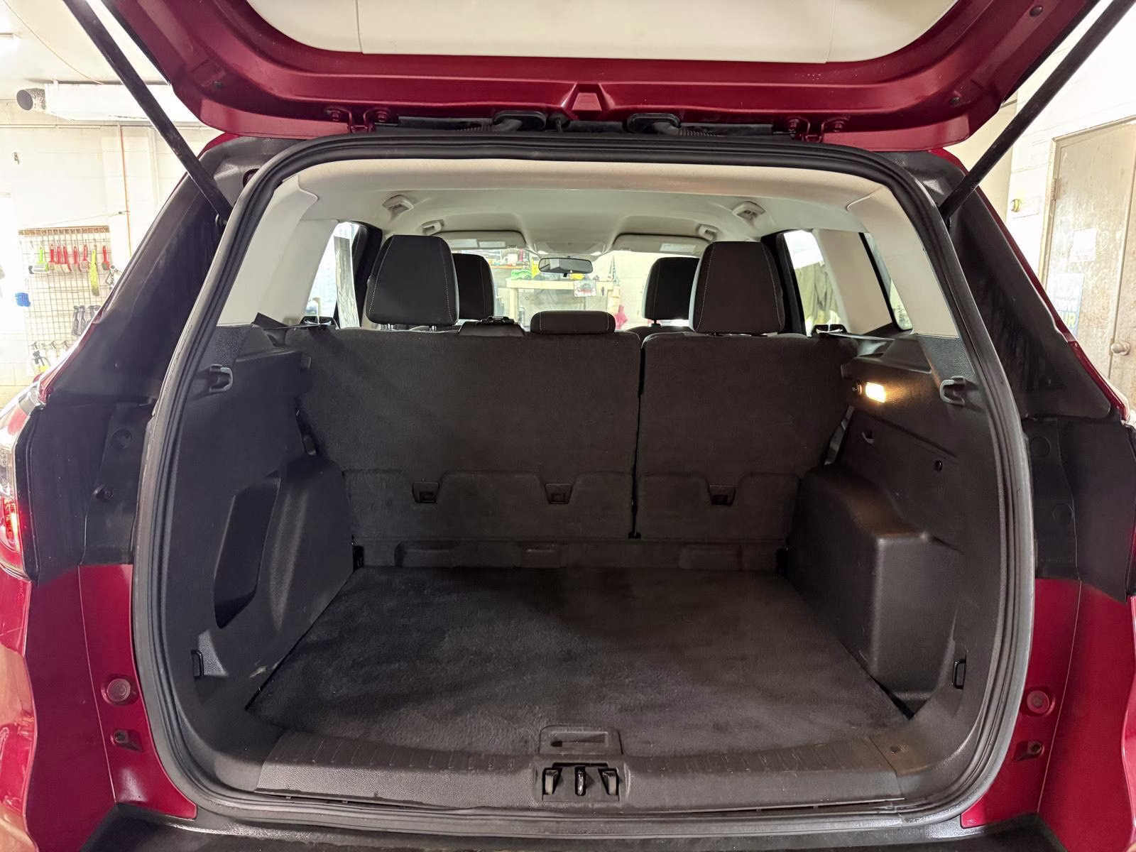 2017 Ruby Red Metallic Tinted Clearcoat Ford Escape SE 4X4 SUV