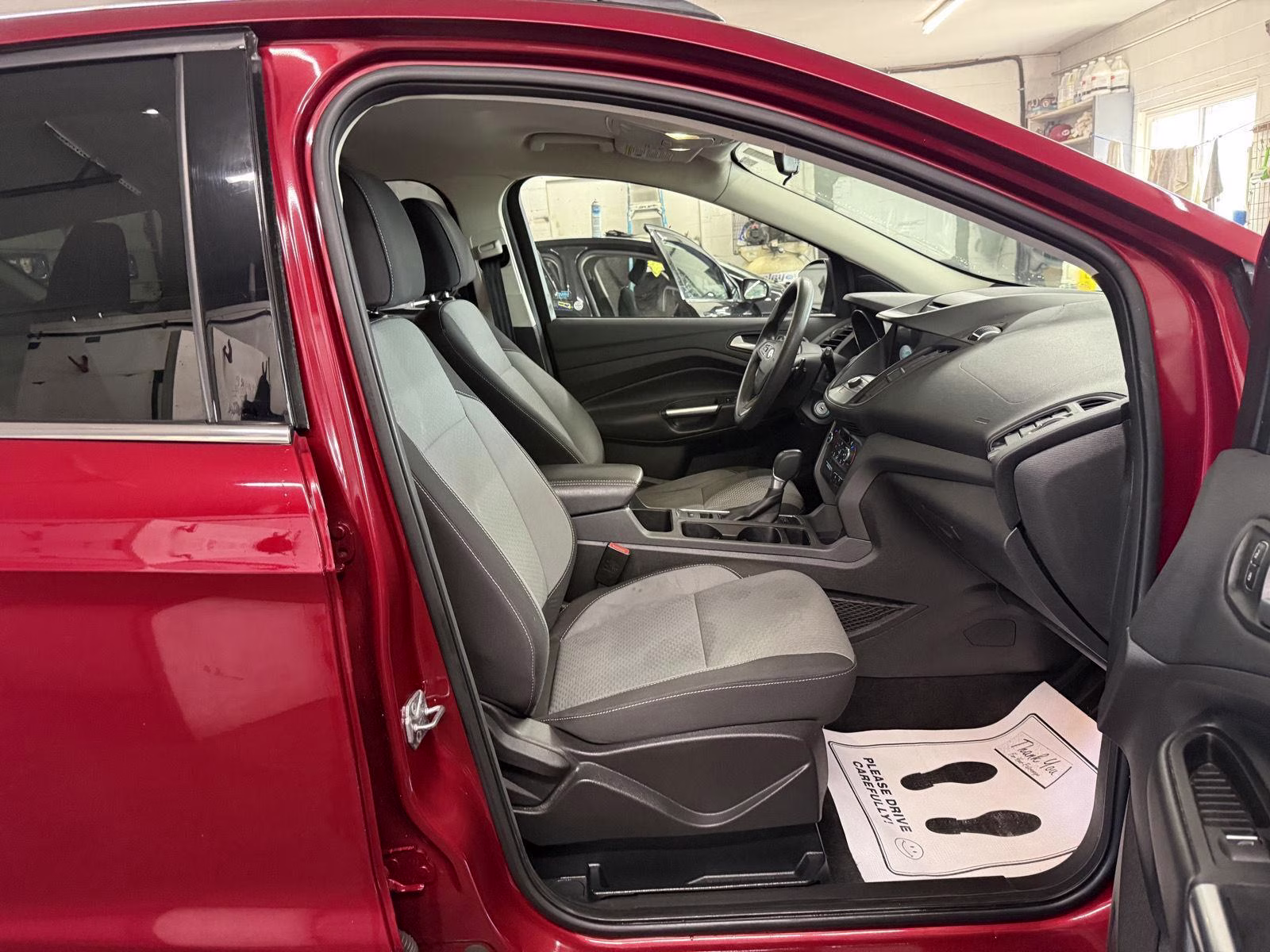 2017 Ruby Red Metallic Tinted Clearcoat Ford Escape SE 4X4 SUV