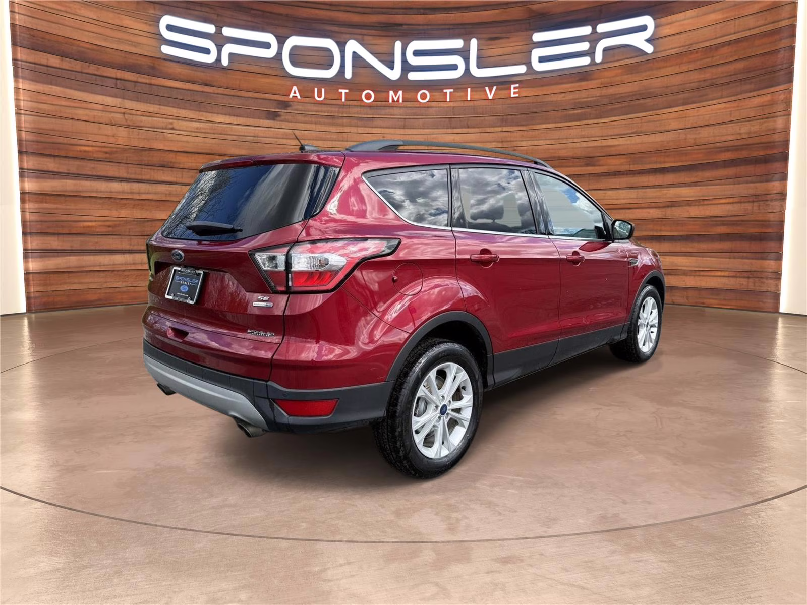 2017 Ruby Red Metallic Tinted Clearcoat Ford Escape SE 4X4 SUV