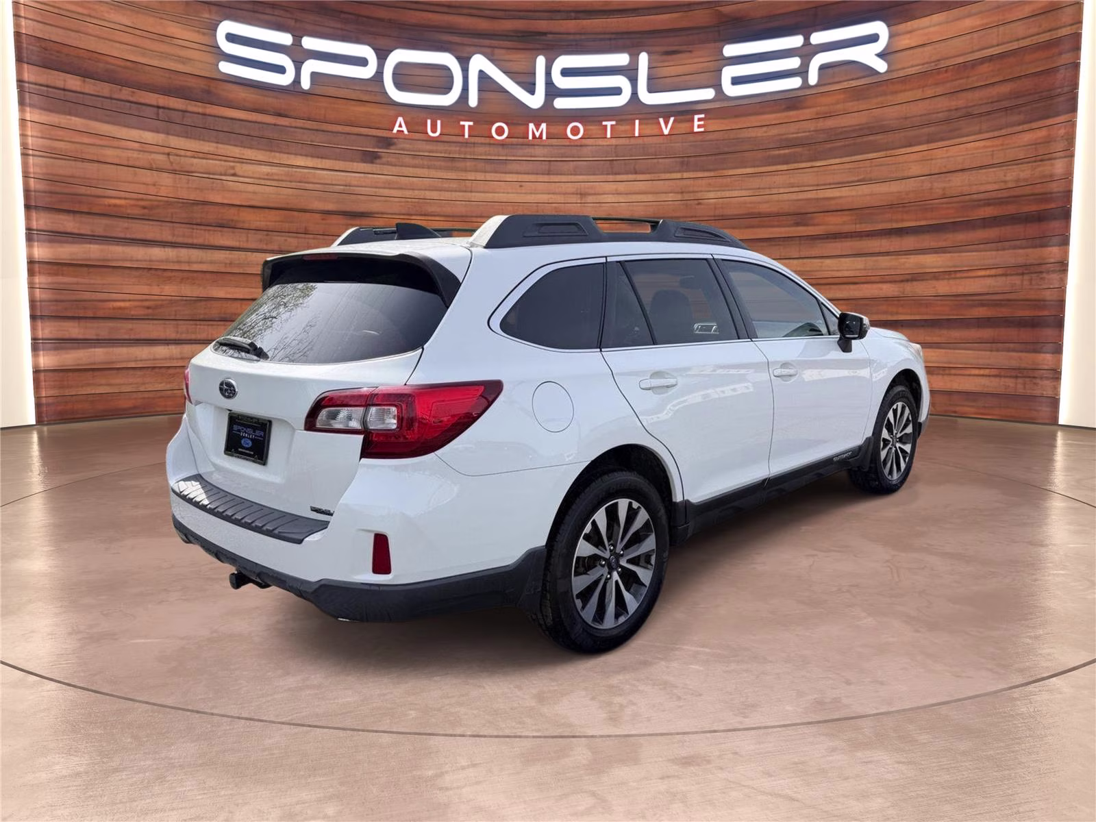 2016 Crystal White Pearl Subaru Outback 3.6R Limited AWD SUV