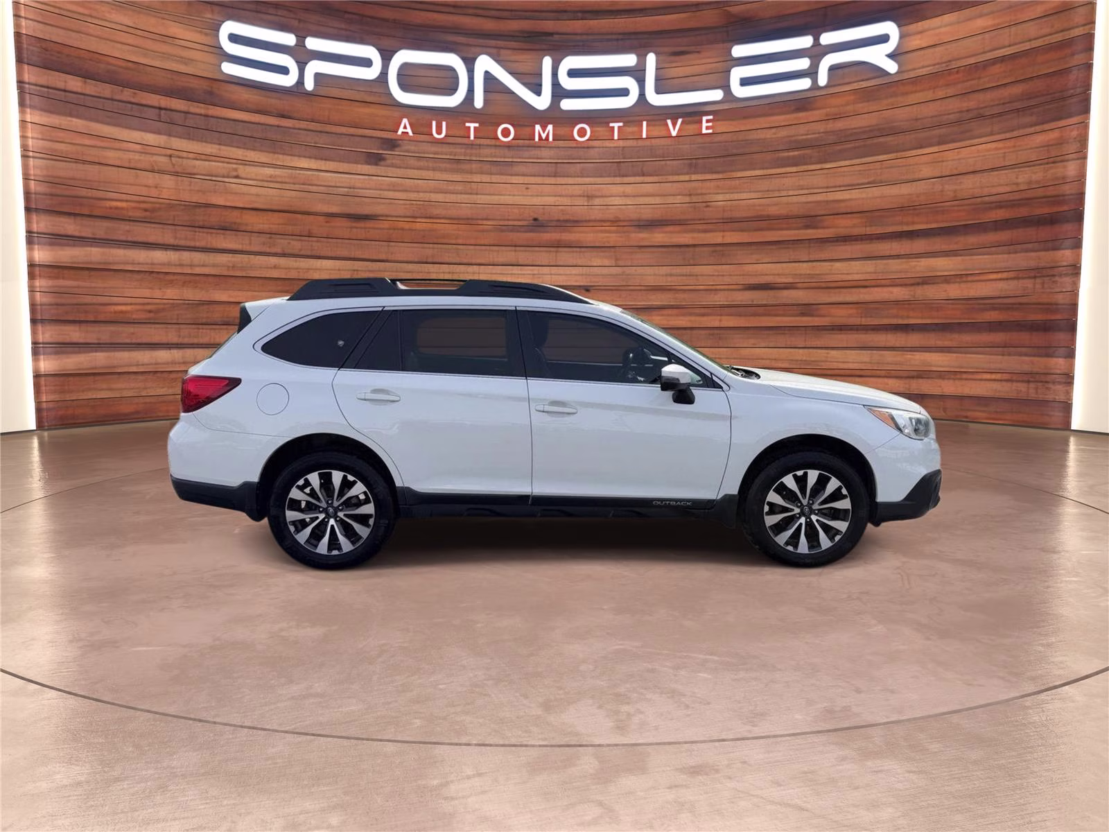 2016 Crystal White Pearl Subaru Outback 3.6R Limited AWD SUV