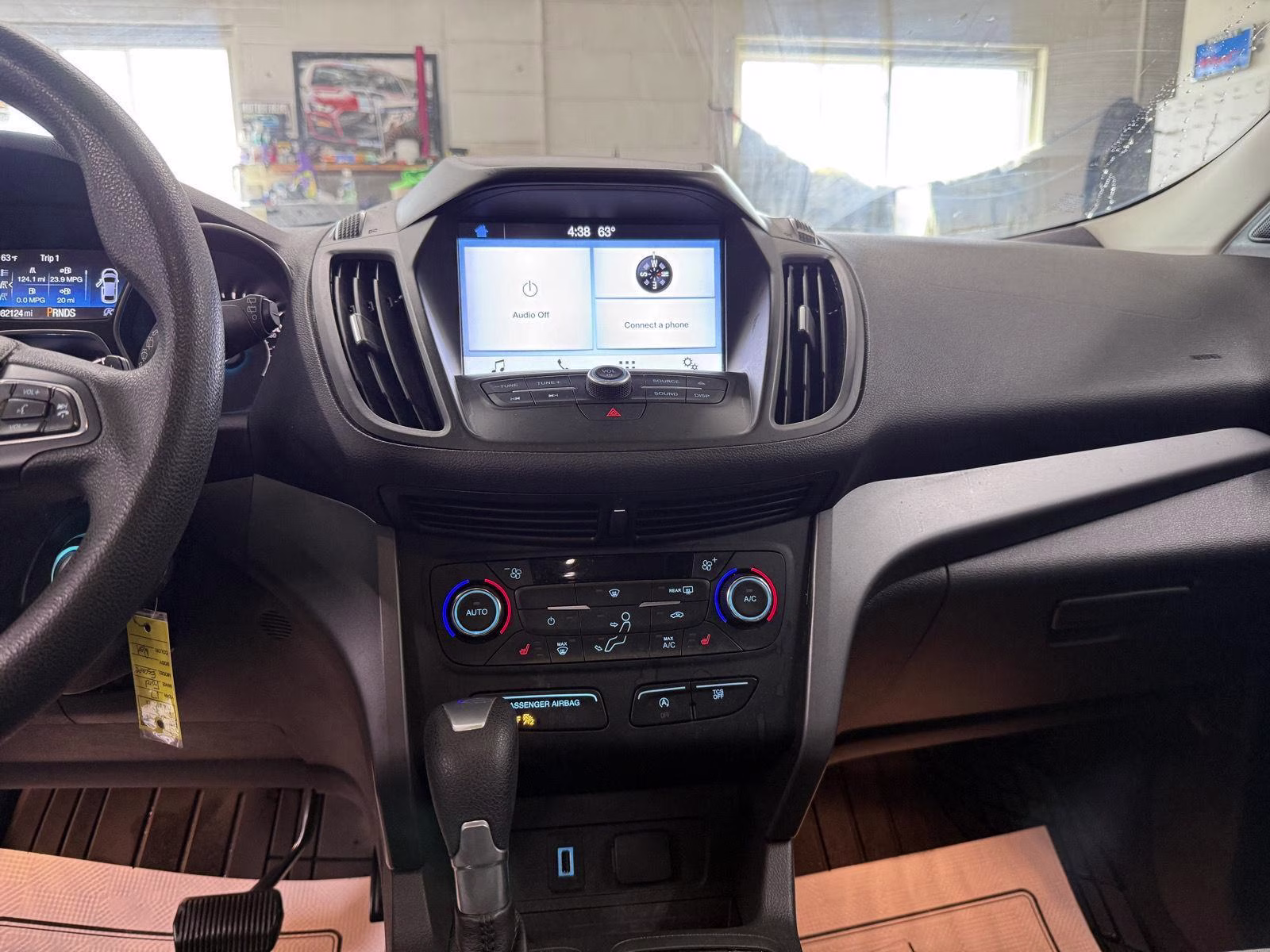 2017 Ruby Red Metallic Tinted Clearcoat Ford Escape SE 4X4 SUV